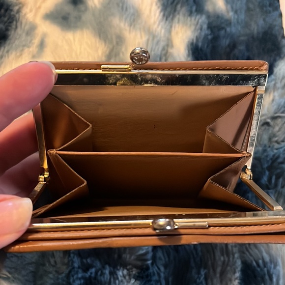 Celine kiss lock wallet - Picture 2 of 4